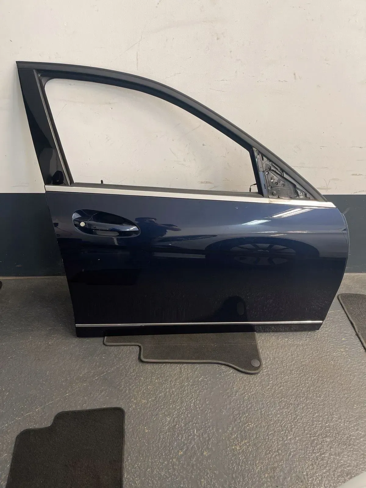 Mercedes W204 Türe vorne rechts 890 Cavansitblau komplett - Bild 1