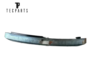 Mercedes C KLASSE  W203 Kombi Ladekante chrom A2036901887 - Bild 1