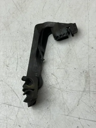 Mercedes W213 Vorderachse Achsschenkel Halterung A2135461200 Original - Bild 1