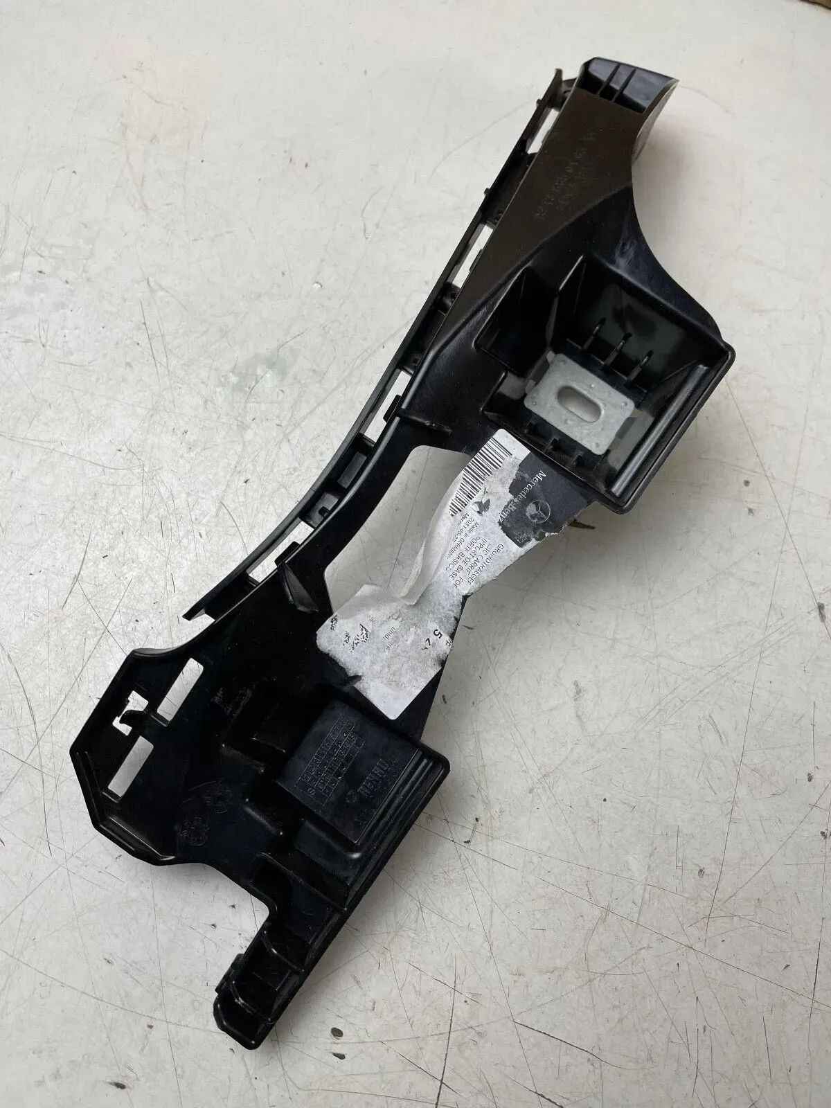 Mercedes Benz E Klasse W213 Stoßstangen Halter hinten rechts A2138850165 - Bild 1