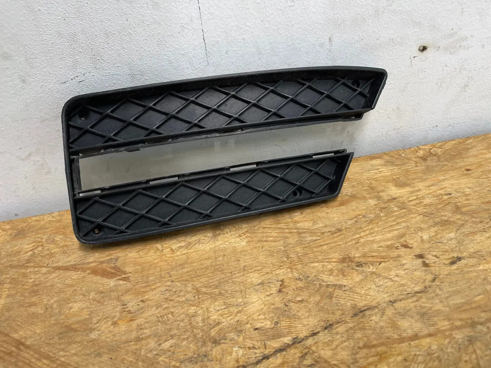 Mercedes SLK R172 Abdeckung Tagfahrlicht links Stoßstange A1728851723 - Bild 1