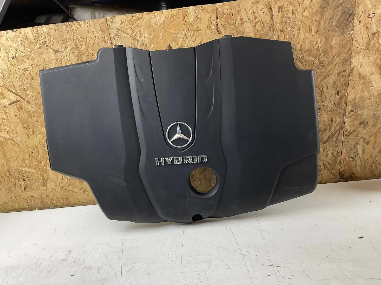 Mercedes W205 Diesel / Strom Hybrid Top Motorabdeckung Blende A6510108915 - Bild 1