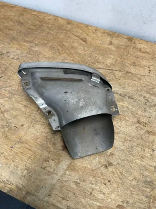 Mercedes Benz W213 Auspuff Endrohr Blende hinten links A2134903301 - Bild 3