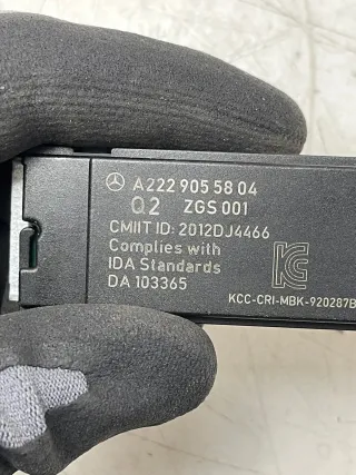 Mercedes-Benz ML C S-Klasse GLC GLE W166 Antennenverstärker  A2229055804 - Bild 3