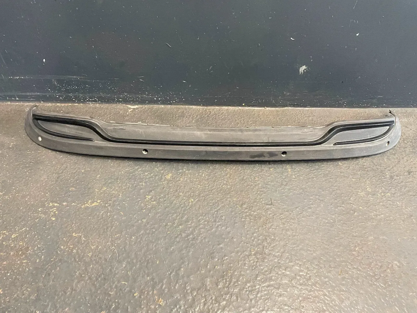 Mercedes-Benz W205 Spoiler Diffusor Stoßstange hinten A2058851138 - Bild 1