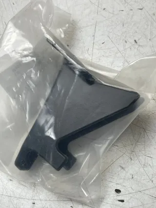 Audi A1 8X Sitzverkleidung Rücksitzbank Abdeckkappe 6R0886197 Neu Original - Bild 1