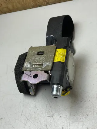MERCEDES BENZ C-KLASSE W204 Sicherheitsgurt rechts hinten A2048600485 - Bild 3