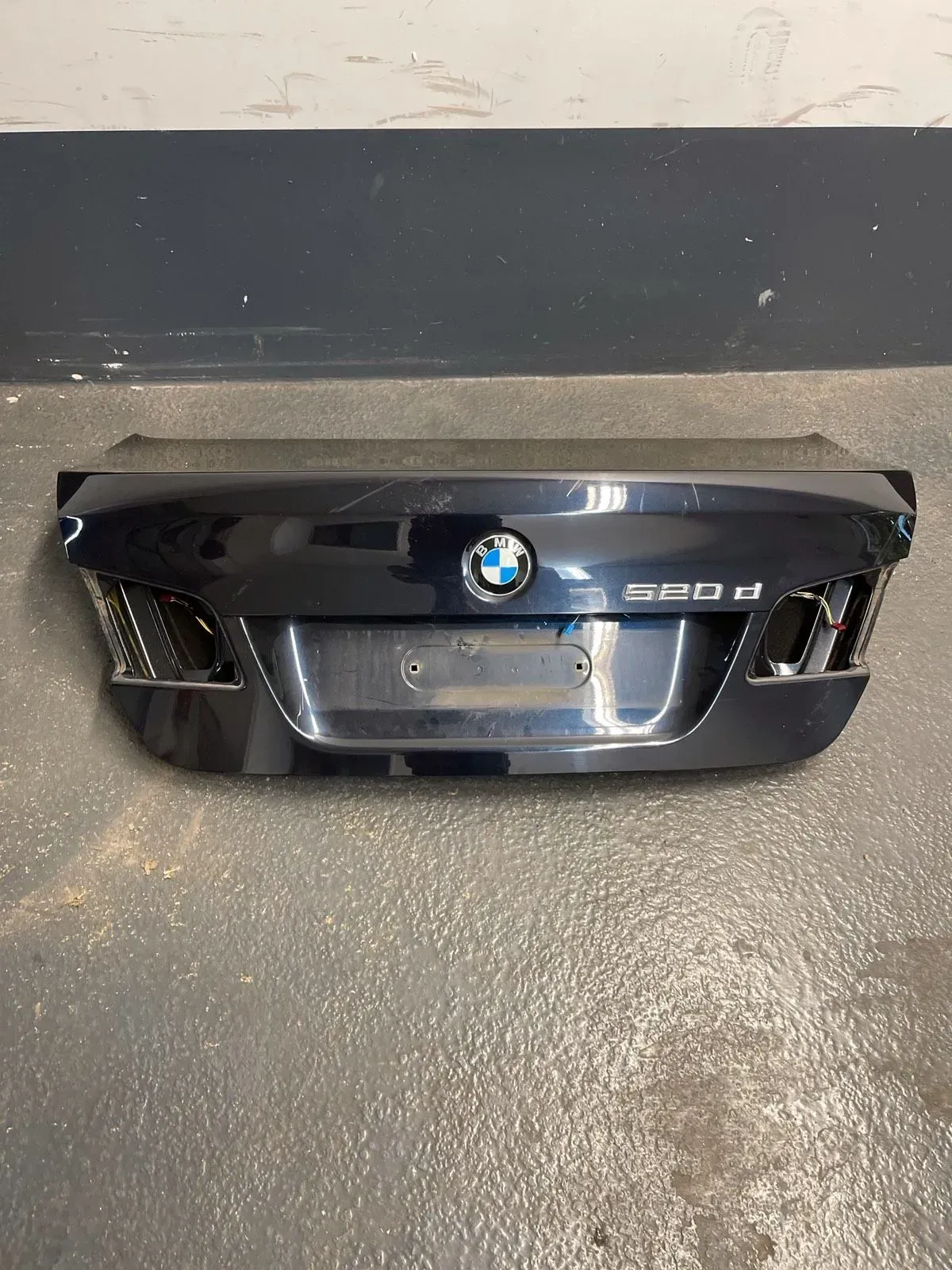 BMW F10 Heckklappe 416 Carbonschwarz - Bild 1
