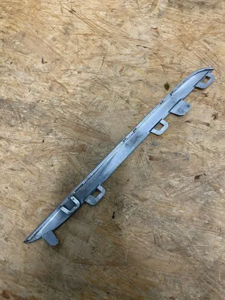 Mercedes W205 C-Klasse Chrom Zierleiste für Grill links A2058880273 - Bild 2