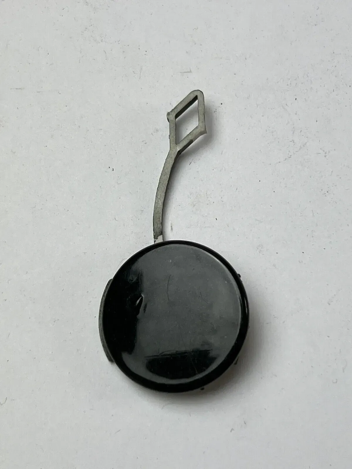 Mercedes B-Klasse W 245 Abdeckung Abschleppöse hinten A1698850423 - Bild 1