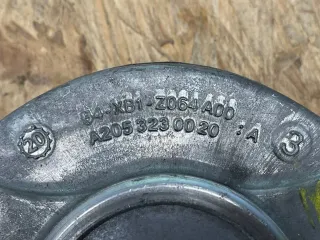 Mercedes C Klasse W205 Stoßdämpferhalterung Lager vorne links A2533230020 - Bild 4