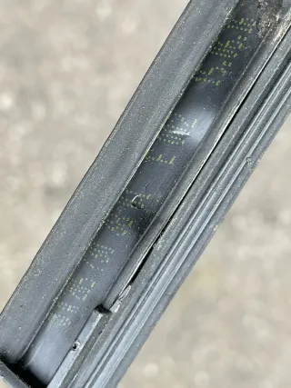 Mercedes S205 W205 Abdichtschiene Leiste Türleiste rechts hinten A2057303801 - Bild 4