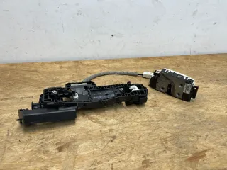 Mercedes W212 E-Klasse Türgriff + Türschloss Griff Hinten Links 2047602134 - Bild 2