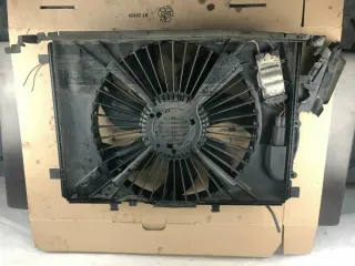 Mercedes Benz Lüftermotor Kühlerlüfter Lüfter A2045000755 - Bild 2