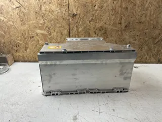 Mercedes W205 Batteriebox Alubox Alugehäuse Batterie A2056109801 A2056109701 - Bild 4