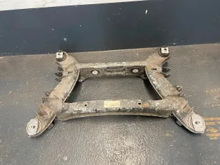 MERCEDES S213 T-MODEL Achse Hinterachse Achsträger 2135841200 - Bild 1