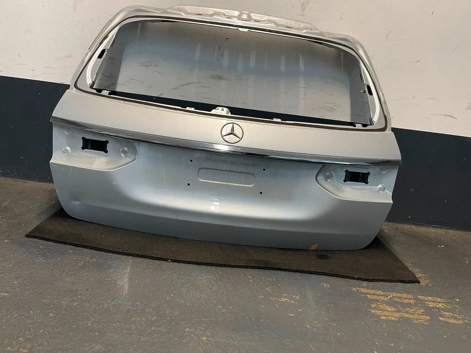 Mercedes E-Klasse W213 S213 T-Model Kombi Heckklappe A2137400010 - Bild 1