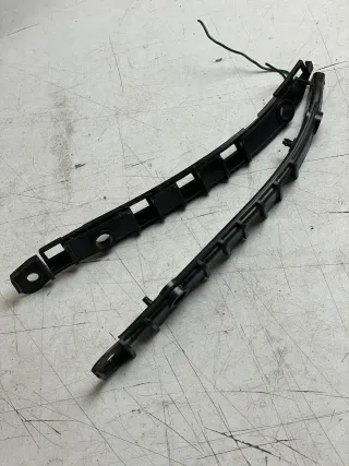 Mercedes W246 Halterung Stoßstange Hinten L + R A2468550121 / A2468550221 - Bild 2