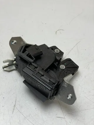 MERCEDES-BENZ E-Klasse Kombi (S213) Heckklappenschloss A0997400600 - Bild 1