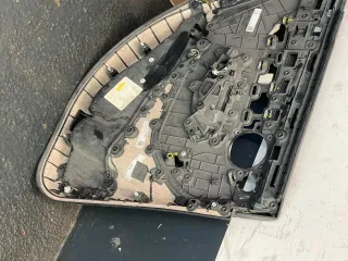 Mercedes Benz C-Klasse W205 Türvekleidung hinten rechts - Bild 10