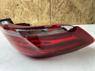 Mercedes E Klasse W212 Rückleuchte LED links aussen A2129068702 beschädigt - Bild 2