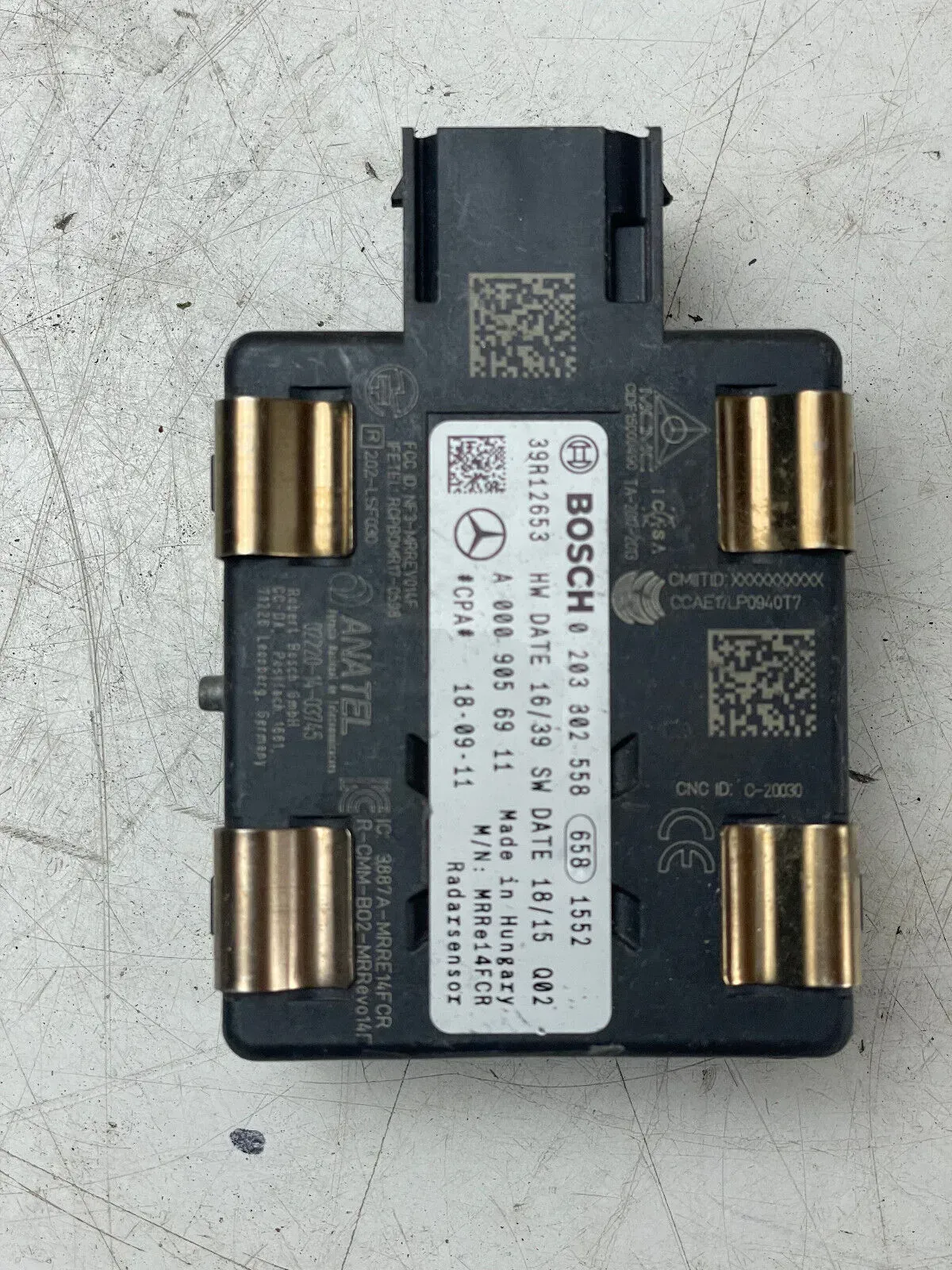 MERCEDES BENZ C-Klasse W205 Abstandssensor Radarsensor A0009056911 Bosch - Bild 1