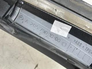 Mercedes W205 Heckklappenspoiler Heckspoiler Spoiler Hinten Rechts A2057901000 - Bild 3
