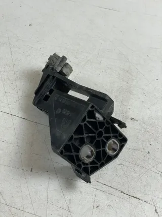 Mercedes Benz C-Klasse W205 RECHTE KÜHLERHALTERUNG A2055014420 - Bild 2