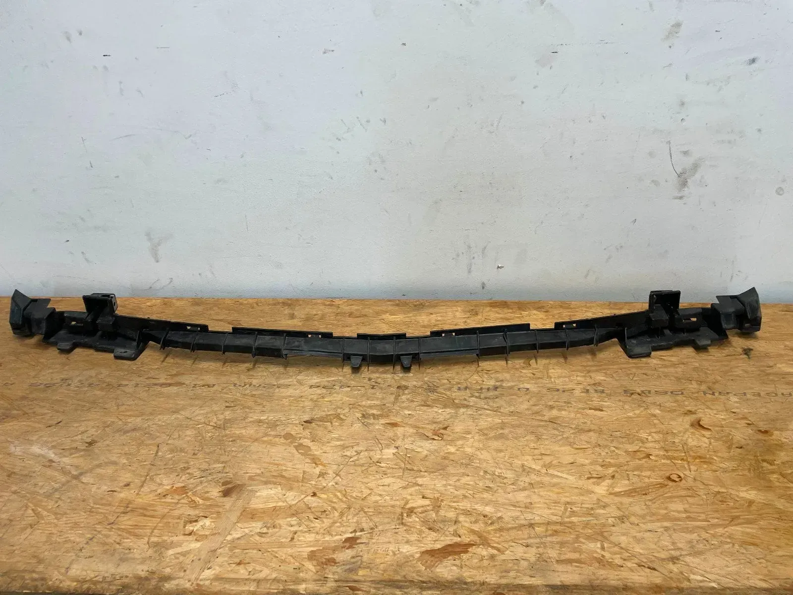 Mercedes W205 Vorne Stoßstange Unten Träger Halterung A2058855701 - Bild 1