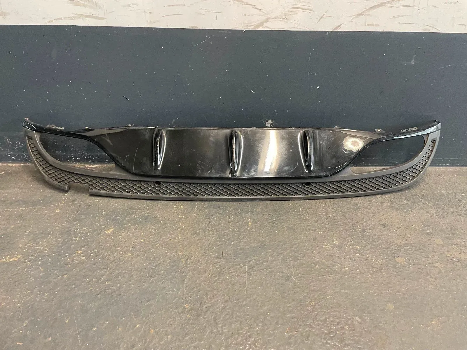 Mercedes Benz C-Klasse W205 AMG Diffusor A2058857338 - Bild 1