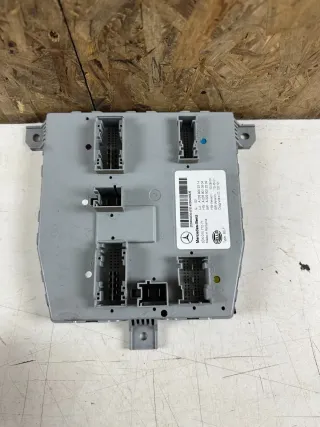 Steuergerät SAM vorne Mercedes W205 C-KLASSE A2059002314 A2059006818 - Bild 1