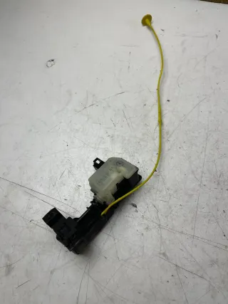 MERCEDES BENZ Stellmotor Tankklappenmotor A2516390107 Original - Bild 3
