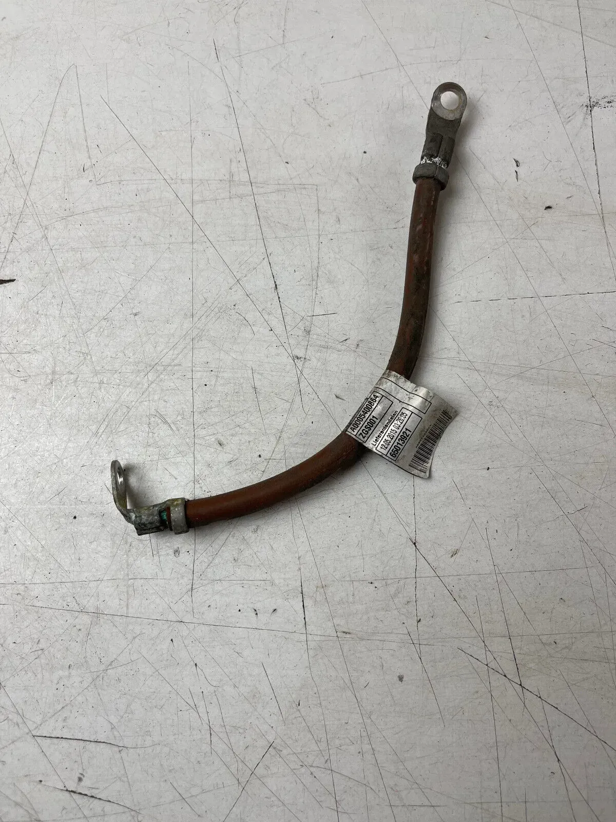 Mercedes-Benz C W205 Hybrid Negativ Batteriekabel auf Karosserie A0005400864 - Bild 1