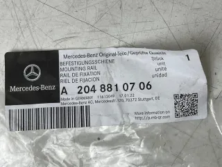 Mercedes W204 Befestigungsschiene Halter Links Stoßstange A2048810706 Neu Origi. - Bild 4