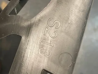Mercedes W213 S213 Grundträger Halter hinten A2138851565 - Bild 3