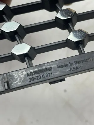 Mercedes CLA W117 Grill Gitter links oben Kühlergrillverkeidung A1178880760 - Bild 3