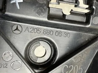 Mercedes C-Klasse W205 Stoßstange Halter Seitenführung hinten Rechts A2058800630 - Bild 3