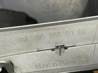 MERCEDES C-KLASSE W205 Kühlergrill Abdeckung Blende Frontgrill A2058880160 - Bild 7