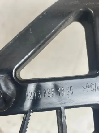 Mercedes S213 T-Model Halterung Stoßstange hinten links Halter A2138851665 - Bild 4