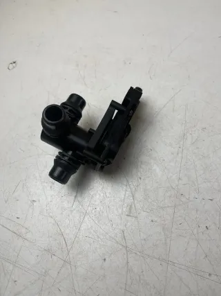 Mercedes Original A0005061300 Umschaltventil Kühlwasser Water Pump-Changeover - Bild 2