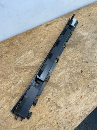 Mercedes Benz A-Klasse V177 Grundträger Heckstoßstange Halter A177885060 - Bild 1