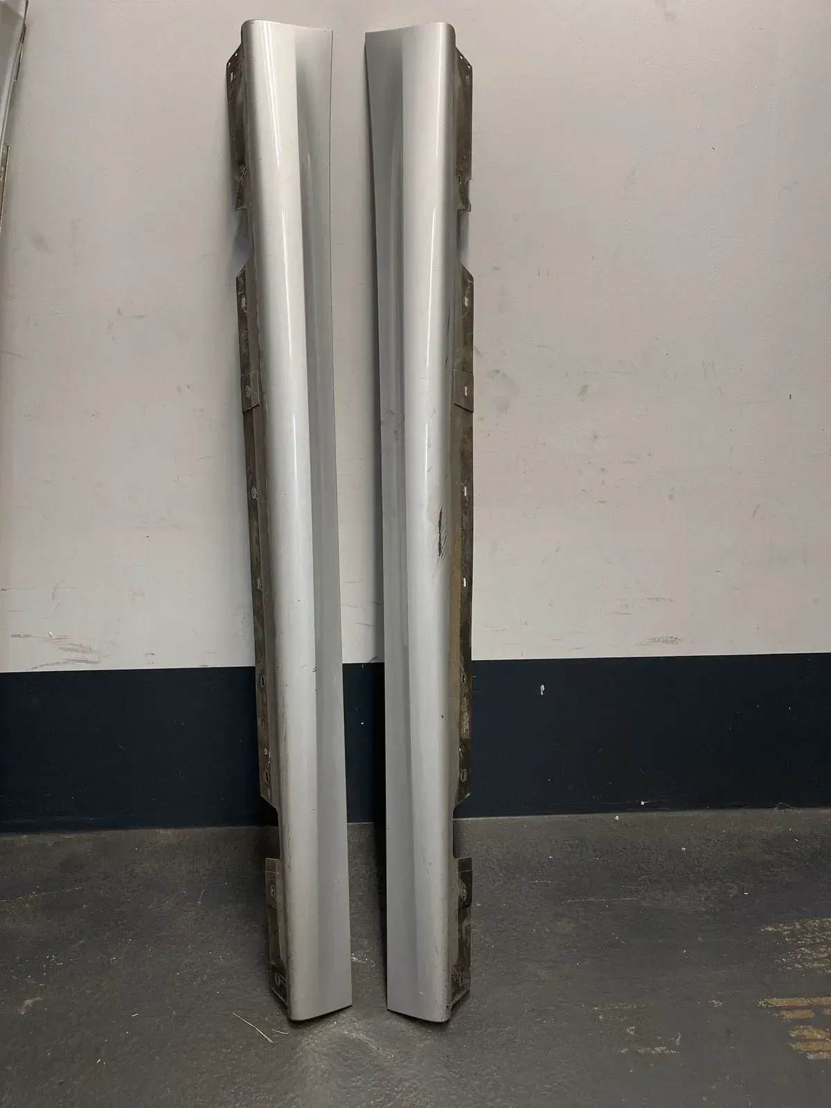 BMW E90 Seitenschweller M links rechts 354 Titansilber - Bild 1