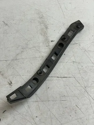 Mercedes W176 A-Klasse Stoßstange Halter hinten links A1768850021 - Bild 1