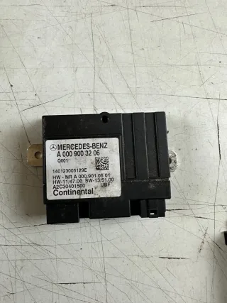 Steuergerät Kraftstoffpumpe Mercedes W205 W213 W217 W222 W238 A0009003206 - Bild 1