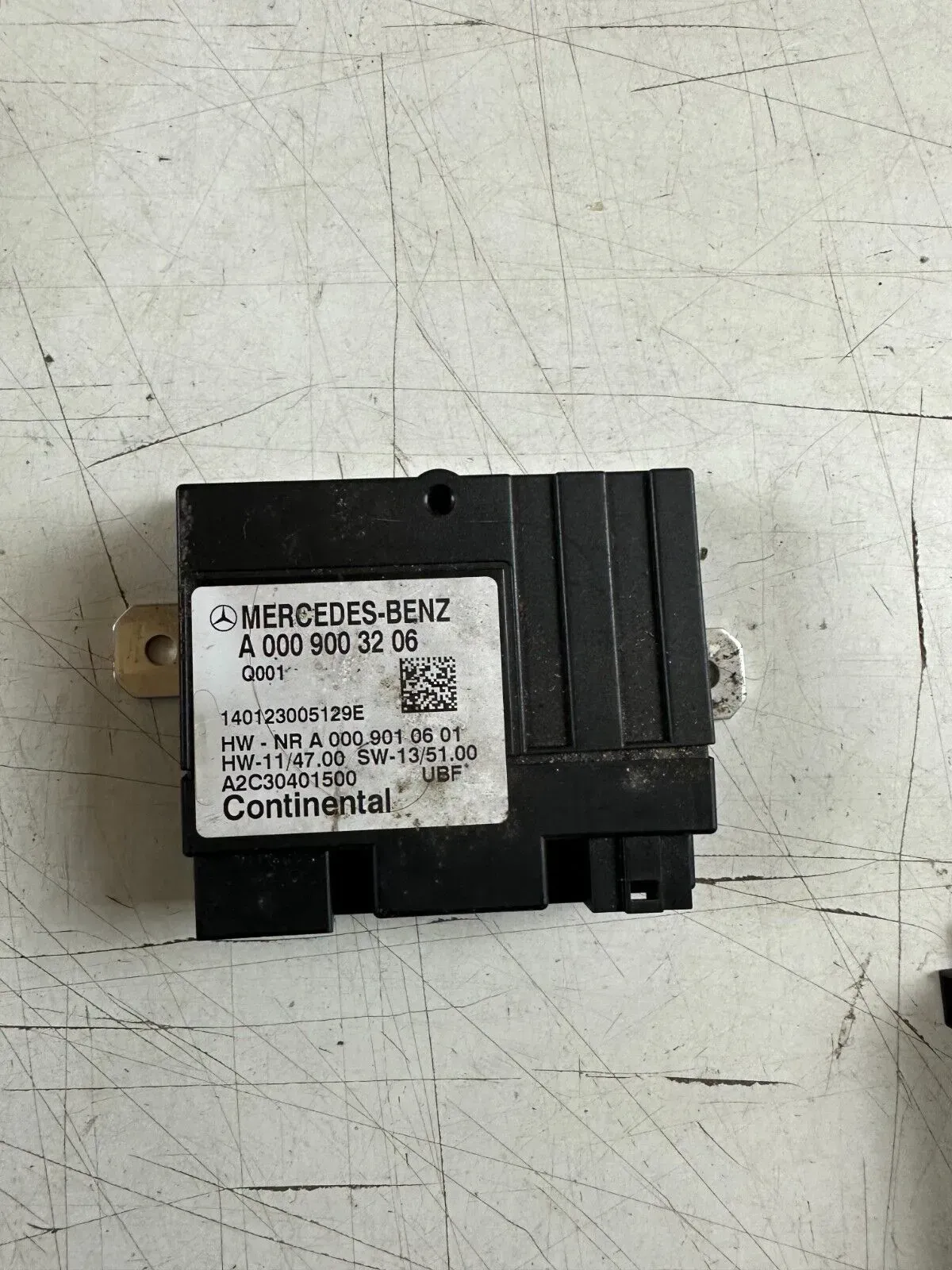 Steuergerät Kraftstoffpumpe Mercedes W205 W213 W217 W222 W238 A0009003206 - Bild 1