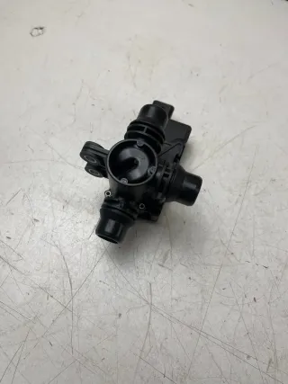 Mercedes Original A0005061300 Umschaltventil Kühlwasser Water Pump-Changeover - Bild 1