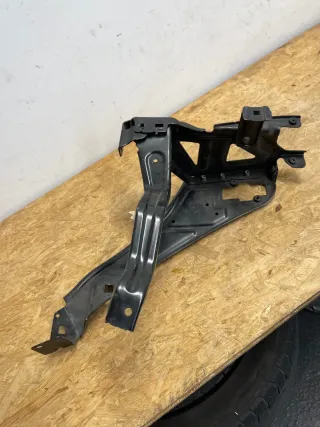Mercedes E Klasse W207 Träger Scheinwerferträger A2076200191 vorne links - Bild 3