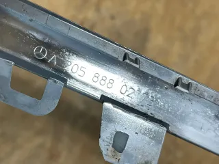 Mercedes W205 C-Klasse Chrom Zierleiste für Grill links A2058880273 - Bild 3
