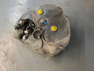 Mercedes-Benz W212 E-Klasse AdBlue Tank BlueTec A2124704802 - Bild 3