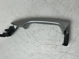 Mercedes-Benz W212 W204 W176 W117 Türgriff aussen rechts Silber  A2047600270 - Bild 3